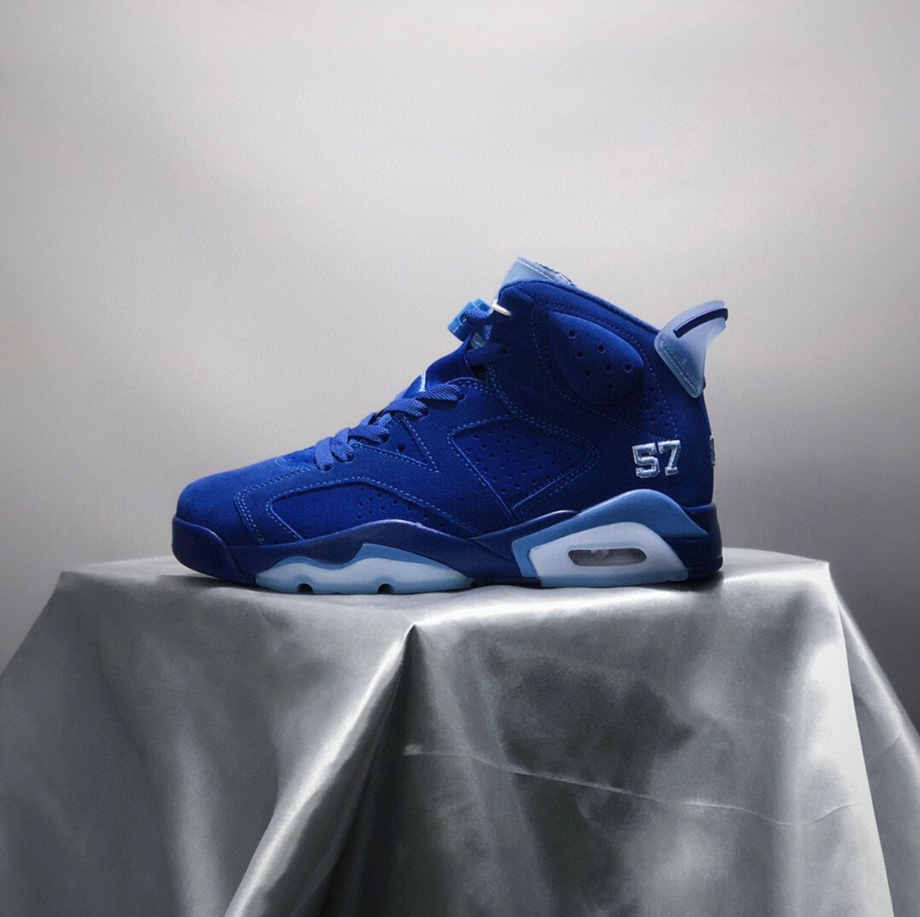 JORDAN 6 BLUE