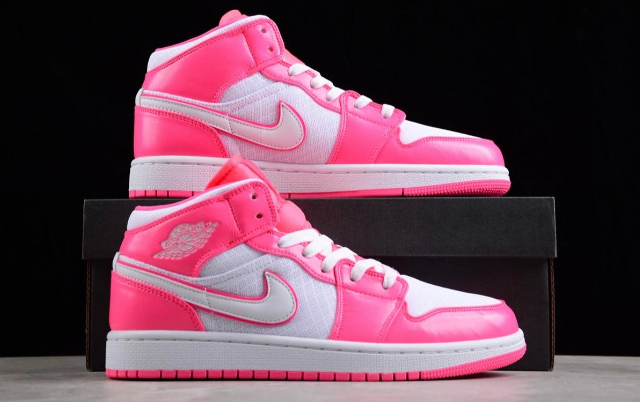 JORDAN 1 Mid fierce Pink