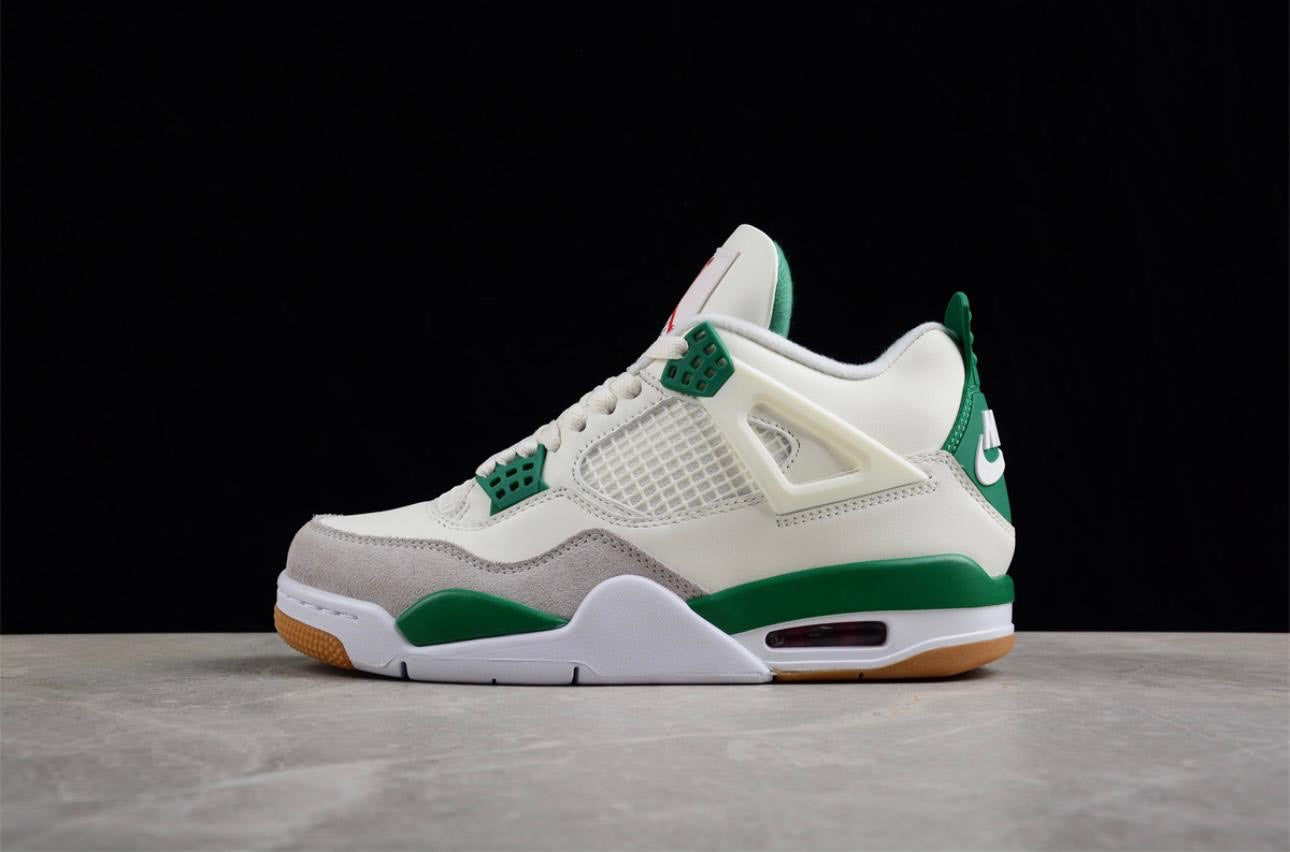 Air Jordan retro 4  Pine Green